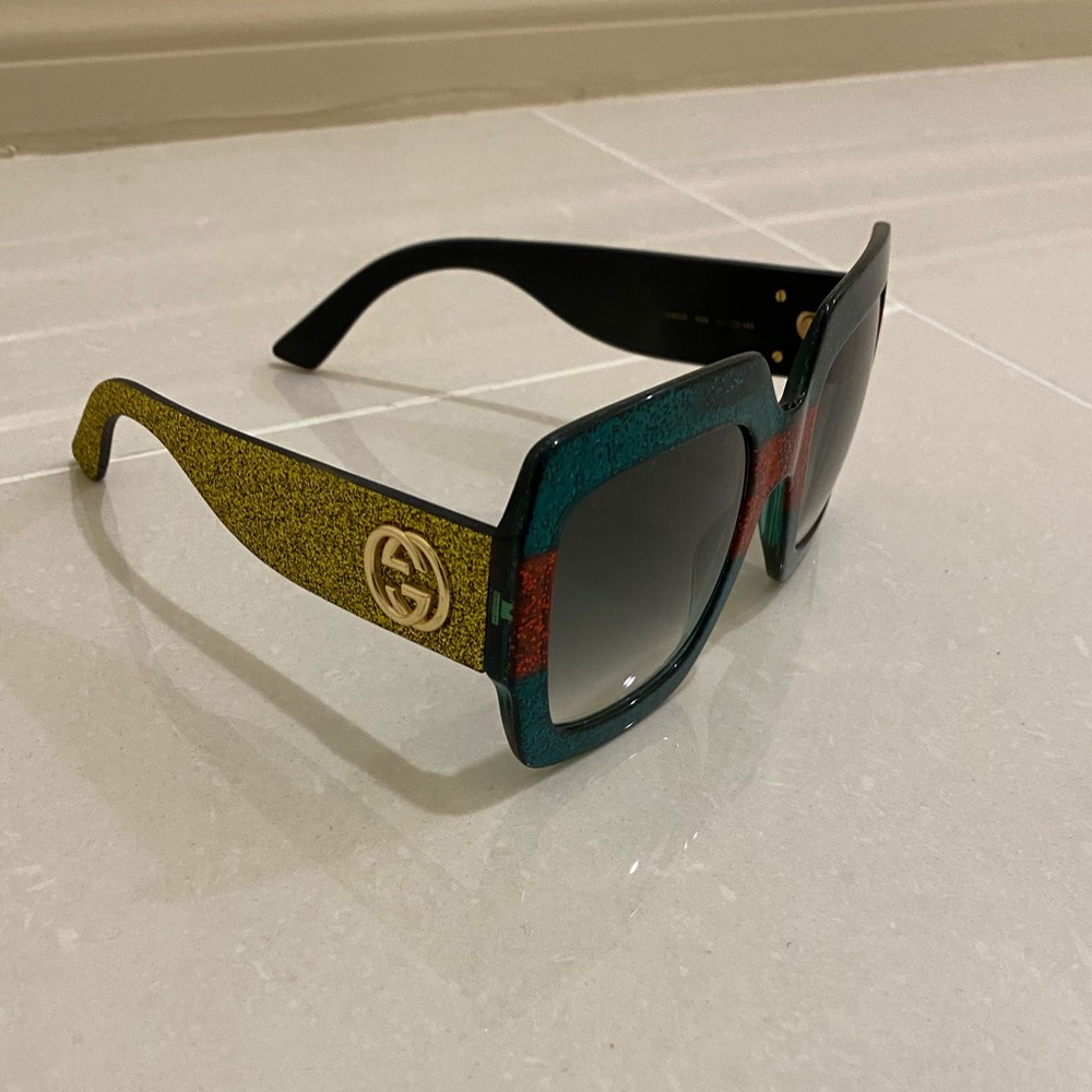 SOLD Gucci Gradient Sunglasses w/glitter